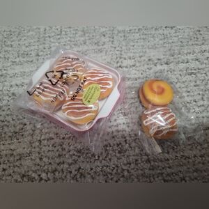 American Girl Doll Breakfast Food  Cinnamon Roll Pan With Extras